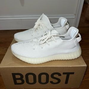 Yeezy Boost 350 V2